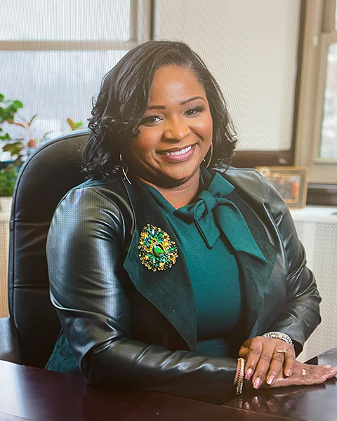 Mrs. Edwina Thompson